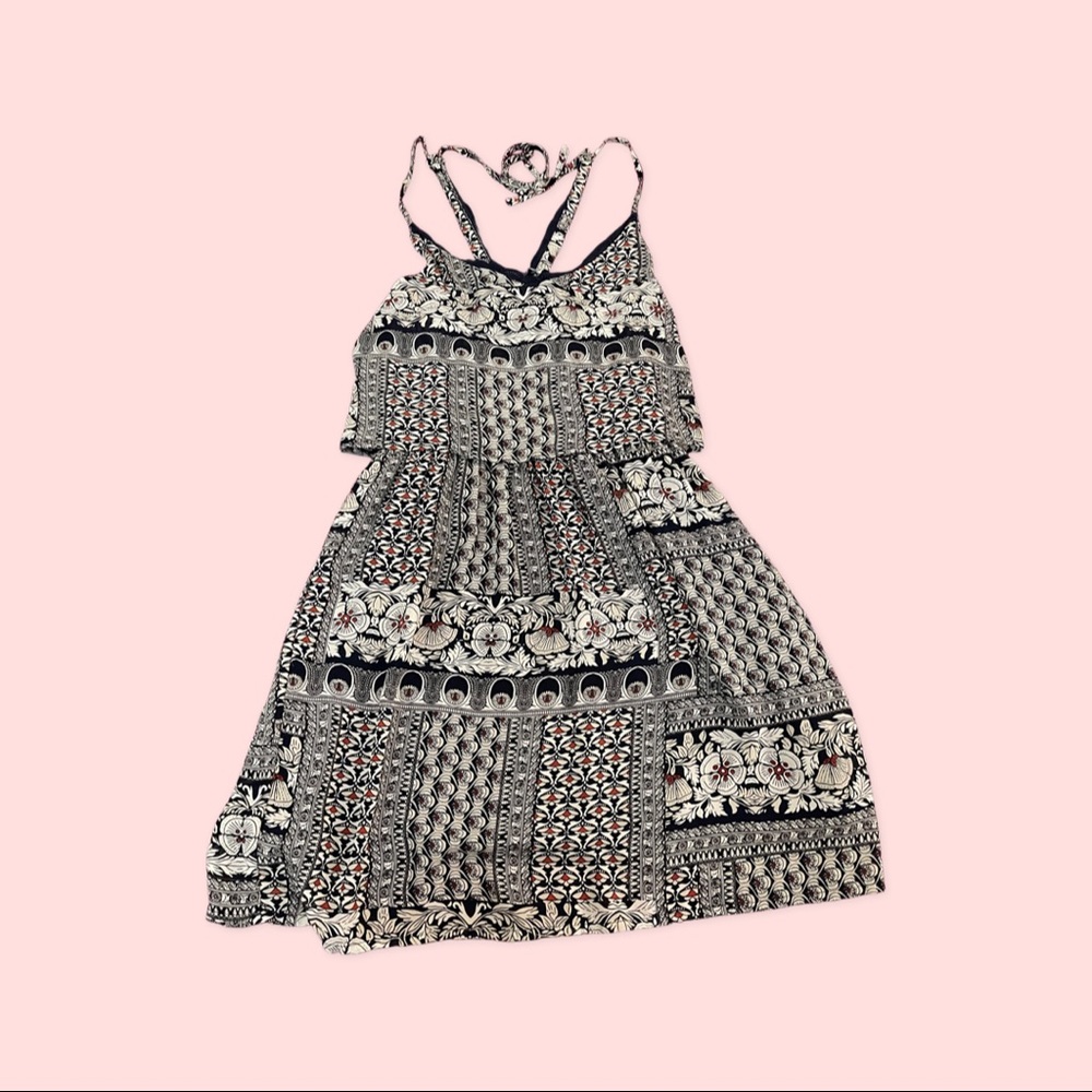 Pattern dress